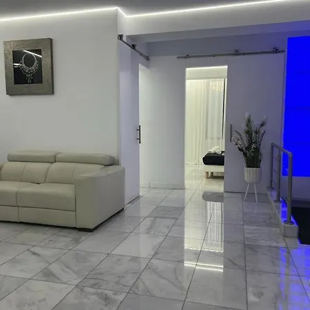 Deluxe House * Valencie