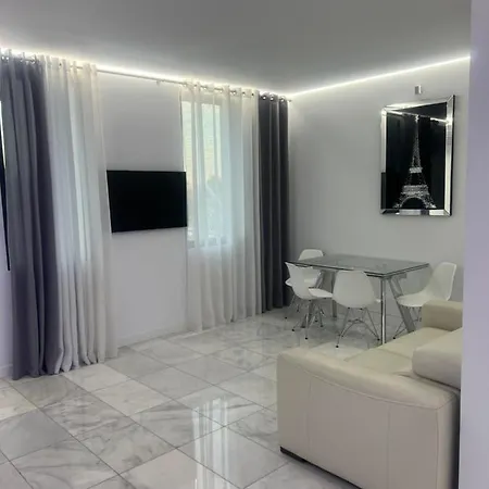 Deluxe House Nyaraló